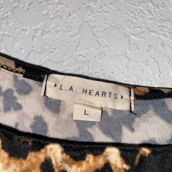 LA Hearts Cheetah Print Crop Top - Picture 3 of 3